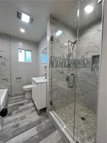 10915 Whitaker Ave in Los Angeles, CA - Building Photo