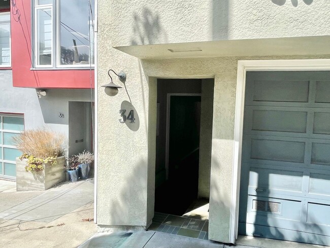 34 Rivoli St in San Francisco, CA - Building Photo - Building Photo