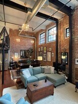 1315 Independence Ave SE, Unit 7 in Washington, DC - Building Photo