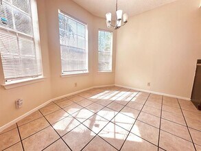 2004 Kirksey Dr in Austin, TX - Building Photo - Building Photo