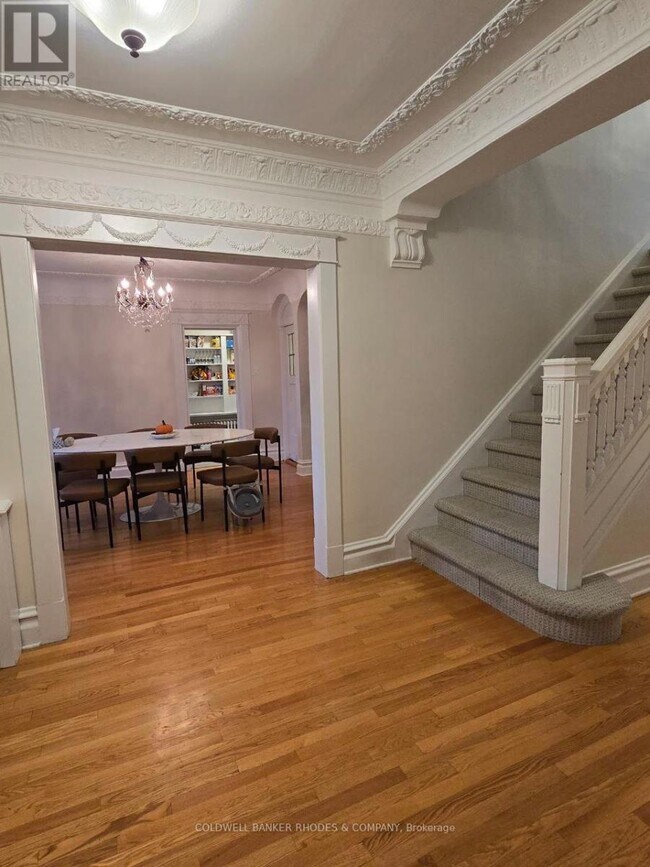 596 Queen Elizabeth Driveway in Ottawa, ON - Building Photo - Building Photo