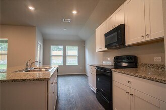 12509 Brahmin Dr in Austin, TX - Building Photo - Building Photo