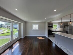 1471 Frances Ln in Plainfield, NJ - Building Photo - Building Photo