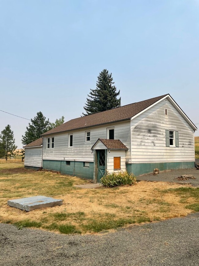 17661 WA-194 in Pullman, WA - Building Photo - Building Photo