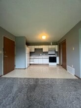 603 S Washington St in Bloomfield, NE - Building Photo - Building Photo