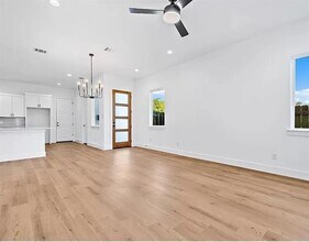 1605 Logan St in Fort Worth, TX - Building Photo - Building Photo