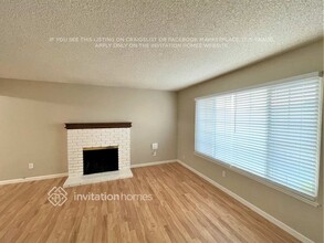 6713 Flamingo Way in Sacramento, CA - Building Photo - Building Photo