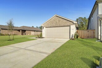 16675 Sterling Clf St in Conroe, TX - Building Photo - Building Photo