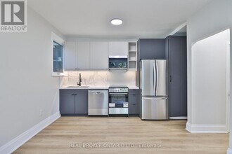 248 Garden Ave in Toronto, ON - Building Photo - Building Photo