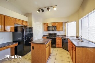 8765 W Christopher Michael Ln in Peoria, AZ - Foto de edificio - Building Photo