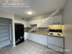 109 Harbor Dr in Oswego, IL - Foto de edificio - Building Photo