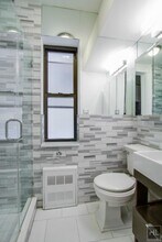 E 11th St in New York, NY - Building Photo - Building Photo