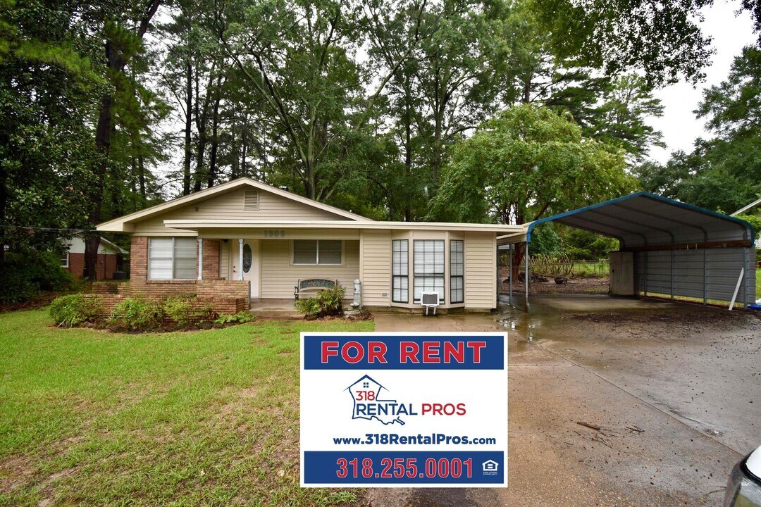 1305 Greenwood Dr in Ruston, LA - Building Photo