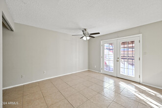 1052 S San Jose in Mesa, AZ - Building Photo - Building Photo