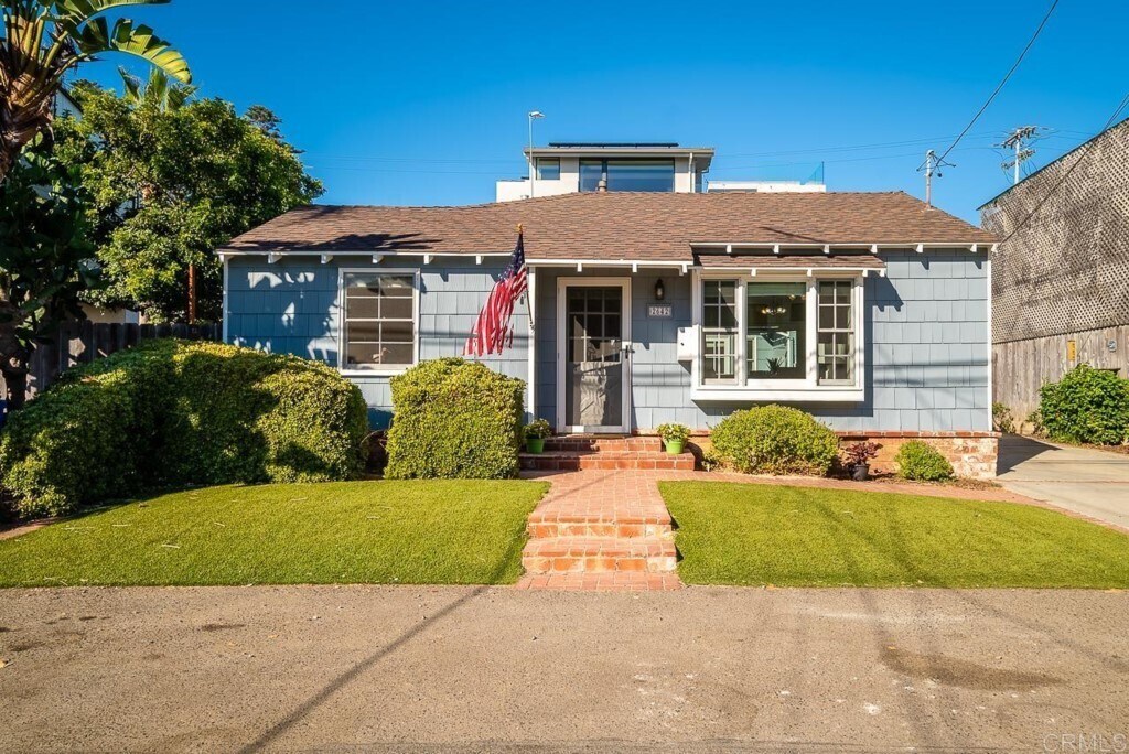 2642 Ocean St in Carlsbad, CA - Building Photo