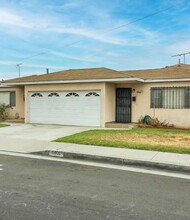 4300 E 54th St in Maywood, CA - Building Photo - Building Photo