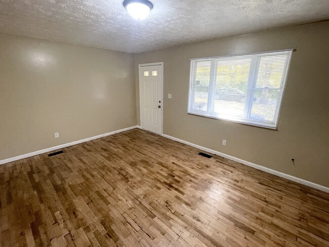 property at 4320 Lexington Ave