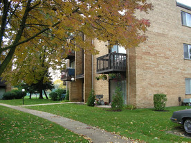 1203 S Forums Ct Apartments