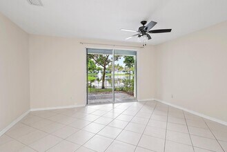 1925 Alamanda Way in Riviera Beach, FL - Building Photo - Building Photo