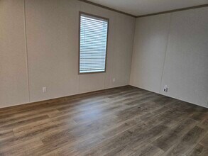 3510 N 9th St in Carter Lake, IA - Building Photo - Building Photo