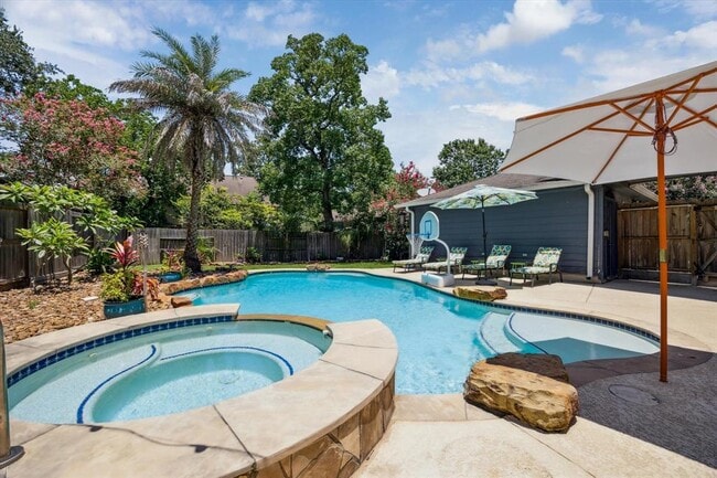 property at 4311 Meadowbank Dr
