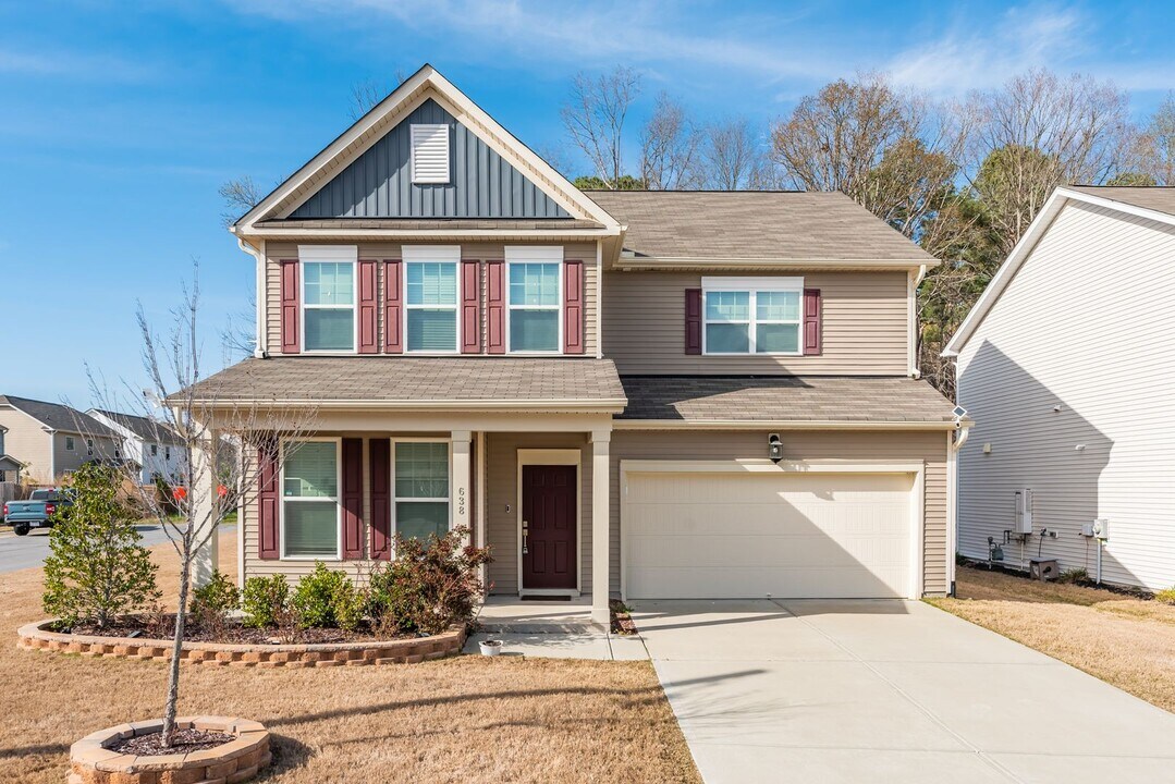 638 Starry Sky Dr in Durham, NC - Building Photo