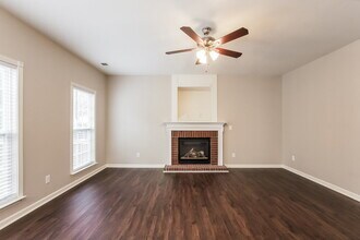 3435 Fairfax Woods Dr in Matthews, NC - Building Photo - Building Photo