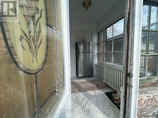 76 Rosemount Ave in Toronto, ON - Building Photo - Building Photo