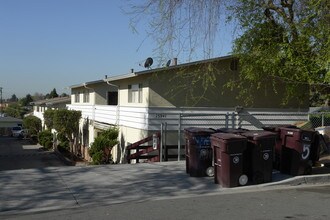 15941 Marcella St in San Leandro, CA - Building Photo - Building Photo