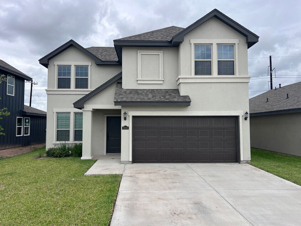 2603 N Rocky Rose Ave in Edinburg, TX - Building Photo