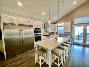 7237 Tealwood St in Las Vegas, NV - Building Photo - Building Photo