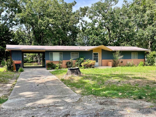 21 E 15th St in Grove, OK - Building Photo - Building Photo