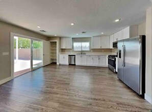 6348 Whispering Clouds Ct in Las Vegas, NV - Building Photo - Building Photo