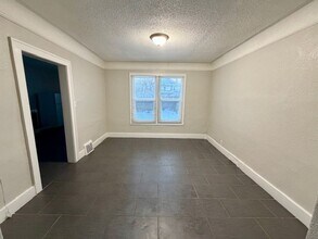 3651 Buckingham in Detroit, MI - Foto de edificio - Building Photo