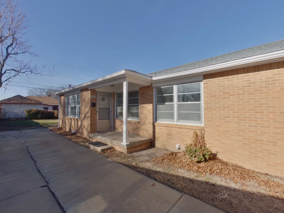 723 S Edgemoor St in Wichita, KS - Building Photo