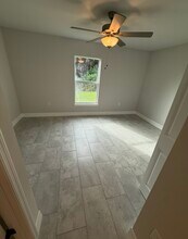 6039 Latimer Ave in Ft. Myers, FL - Foto de edificio - Building Photo