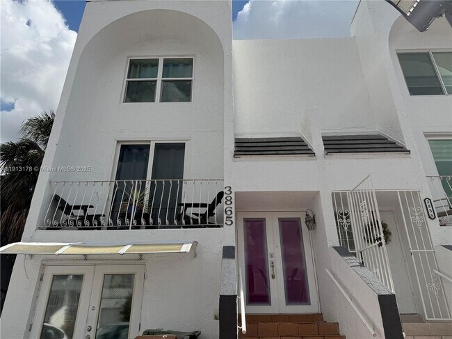 3865 W 9th Ave in Hialeah, FL - Foto de edificio - Building Photo