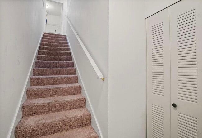 5468 E Michigan St, Unit Apt 4 in Orlando, FL - Building Photo - Building Photo