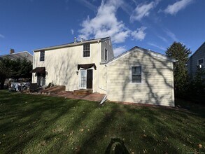 88 Garden Dr in Fairfield, CT - Building Photo - Building Photo