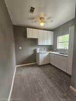 2713 Lenway St in Dallas, TX - Building Photo