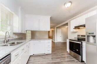 8609 Lobelia St in Raleigh, NC - Building Photo - Building Photo