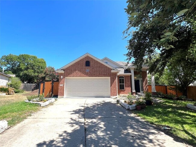 property at 2106 Huxley Ln