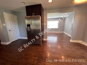 9901 S Normal Ave in Chicago, IL - Building Photo - Building Photo