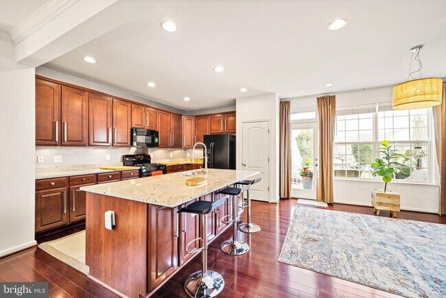 43656 Chicacoon Creek Square in Leesburg, VA - Building Photo - Building Photo