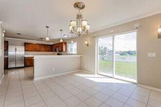 11015 Golden Silence Dr in Riverview, FL - Building Photo - Building Photo
