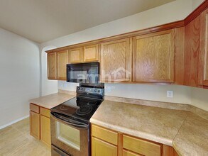 336 Hummingbird Dr in New Braunfels, TX - Building Photo - Building Photo