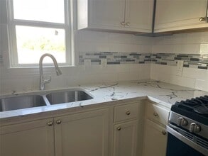 884 Rd 3550 in Cleveland, TX - Building Photo - Building Photo