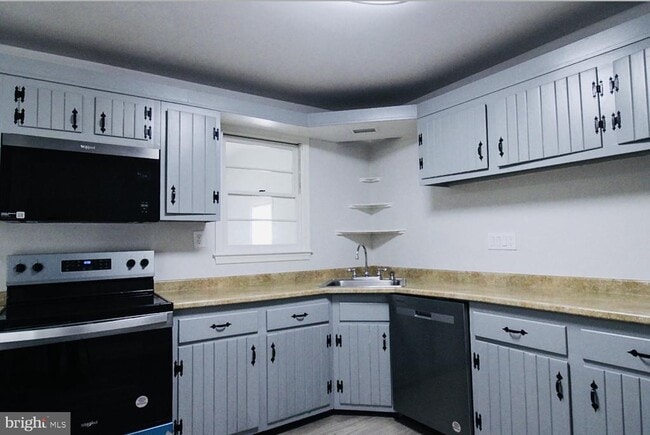 412 Millwoof Dr in Capitol Heights, MD - Building Photo - Building Photo