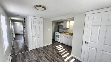 121 N Main St in Andover, MA - Building Photo - Building Photo