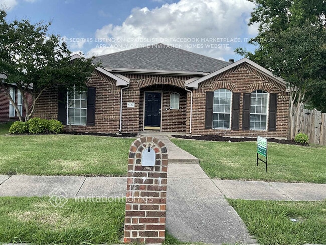 property at 1434 Vanderbilt Ln